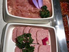 -海底捞火锅鲜切牛肉主题店(长寿路店)