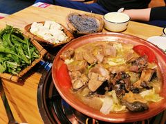 招牌腊排骨加土鸡-阿婆情腊排骨火锅(金虹路店)
