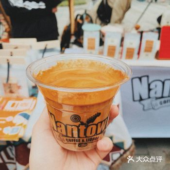 去年没去,今年补起。就在鹭洲里临街,跟想象有点出入