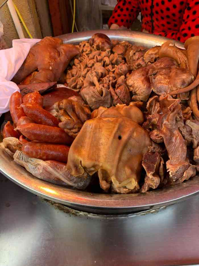 小徐烧卤-"在路边一个小院子门口,每次去的时候都有人.