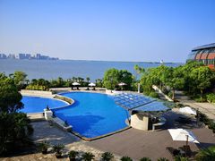 -上海滴水湖皇冠假日酒店