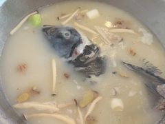 -陈大锅·岳阳鱼馆·地道岳阳菜(美食街店)