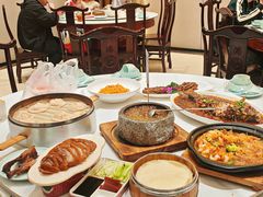 -梅利汴京烤鸭•开封豫菜地标店(东司门店)