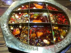 -乐山串串香老火锅(鼓楼店)