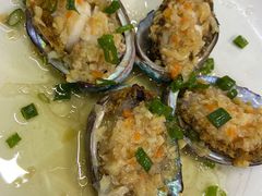 蒸鲍鱼-四川小胡子海鲜(丁村万人海鲜广场店)