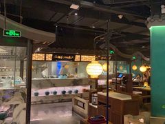 -佬麻雀·新湘菜(珠海金发购物中心店)