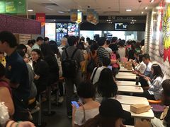 等位区-麦当劳(世纪汇广场店)