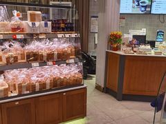 法式传统羊角-巴黎贝甜(泗泾店)