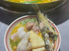 -吃城都·鱼蛙火锅(西玉龙街店)