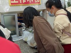 -胜嘉生榨米粉(科园总店)