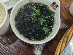 -愉肴麻辣香锅(中山路店)