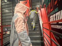 -极限PLAY运动娱乐新世界·团建派对潮玩休闲馆·室内蹦极高空游乐园