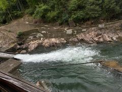 -安吉龙王山峡谷漂流