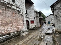 -高荡千年布依古寨旅游景区