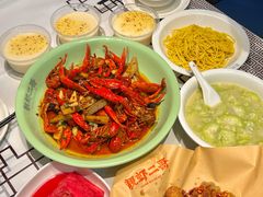 -靓虾二哥长沙地标小龙虾(五一广场店)