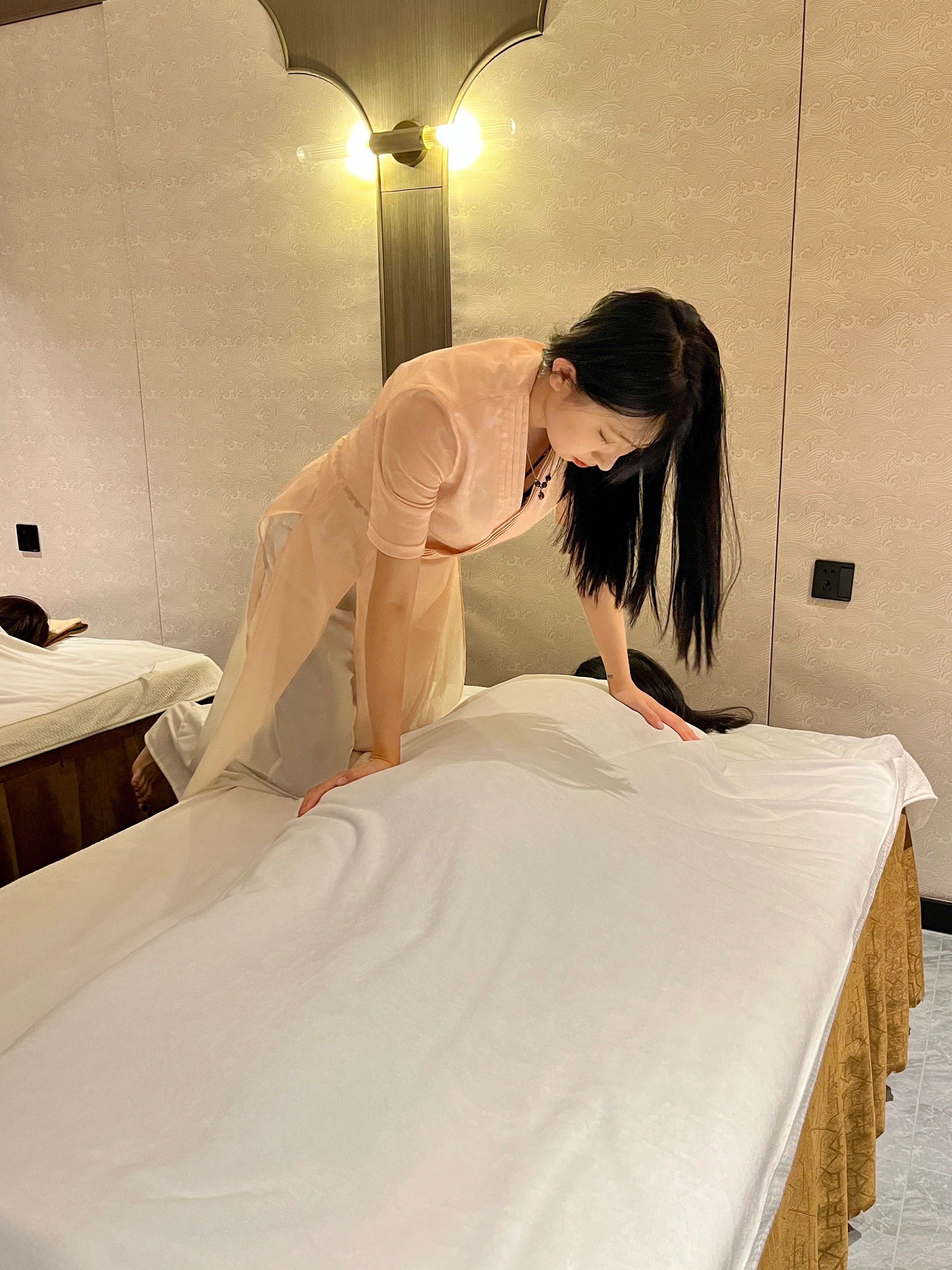 高颜值女技师在线治愈,这家spa太宝藏了!