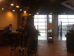 大堂-星巴克(北京首都国际机场7店)