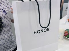 -荣耀授权专卖店(黄浦浙江中路店)