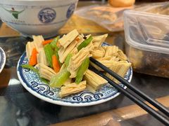 -东方宫·中国兰州牛肉拉面清真(三里屯店)