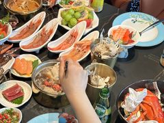 -雍容荟帝王蟹活龙虾展台自助(IFS黑金店)