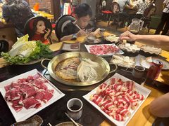 -顶顶汤火牛排火锅·经典铜锅涮肉