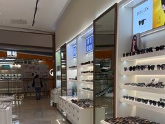 -J-Optical佳视明眼镜·蔡司视觉(青岛金茂览秀城店)