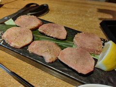 厚切牛舌-炼火烤肉店