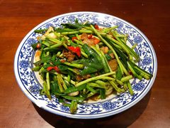 藜蒿炒腊肉-回家吃饭·地道南昌菜(建德观总店)