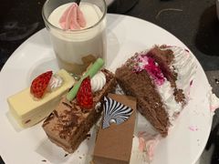 -蓝钻·国际美食海鲜自助百汇(西直门店)