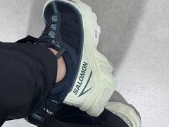 -SALOMON萨洛蒙(青岛海信店)