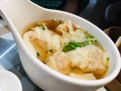 -新大咀港式茶餐厅(宝山万达店)