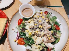 印加藜麦鸡肉沙拉-HELLO 27 意面·沙拉·帕尼尼