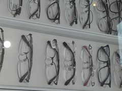 -瑞司视光眼镜·蔡司战略合作眼镜店(新街口店)