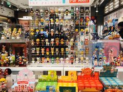 -泡泡玛特POPMART(蓝色港湾店)