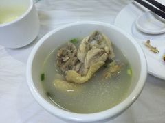 -南渝食府.墨脱石锅松茸鸡
