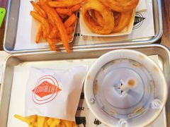 -FATBURGER 特富客汉堡(外交公寓店)