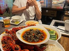 -龙巢盱眙龙虾·牛蛙·烧烤宵夜(八卦岭店)