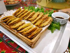-闯关东东北农家菜(崂山石老人店)