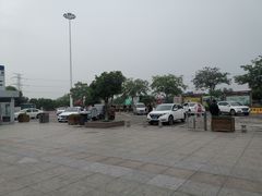 -八仙台服务区-停车场