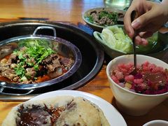 -大众跷脚牛肉馆·非遗传承单位(峨眉山店)