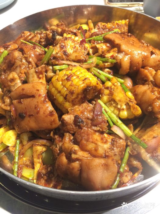 小街猪手(团结湖店)干锅猪蹄锅图片