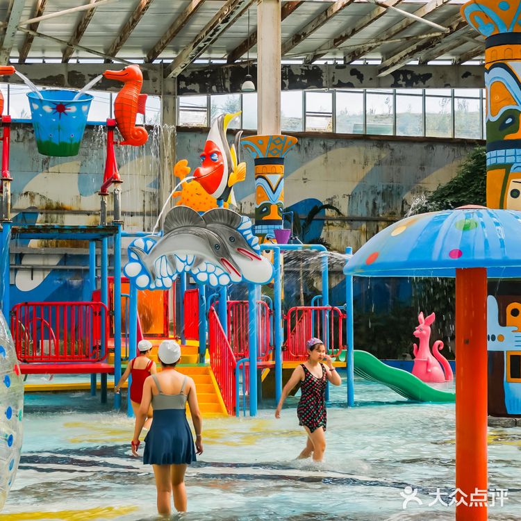 新疆温泉县芭提雅圣境去，新疆享泡汤之乐