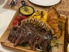 -Mark&Mars Restaurant