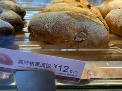 高纤核果面包-85度C(石狮狮城店)