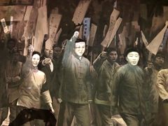 没想到现在居然还能体验一把游行的感觉，哈哈哈-上海市龙华烈士陵园