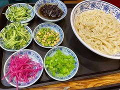 老北京炸酱面-门框胡同百年卤煮(新街口店)