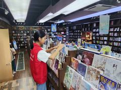 -新华书店白鹿书肆(市府路店)