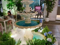 -Mark&Mars Restaurant