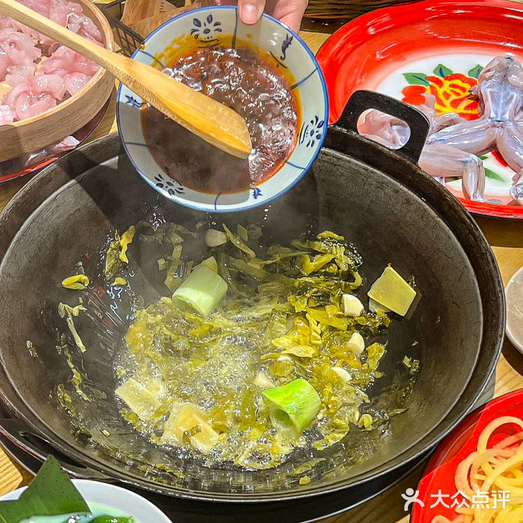 请问是谁发明的无刺黑鱼花火锅🐟都给我来吃❗❗