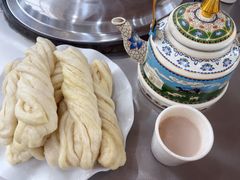 -粘豆包柴火铁锅炖